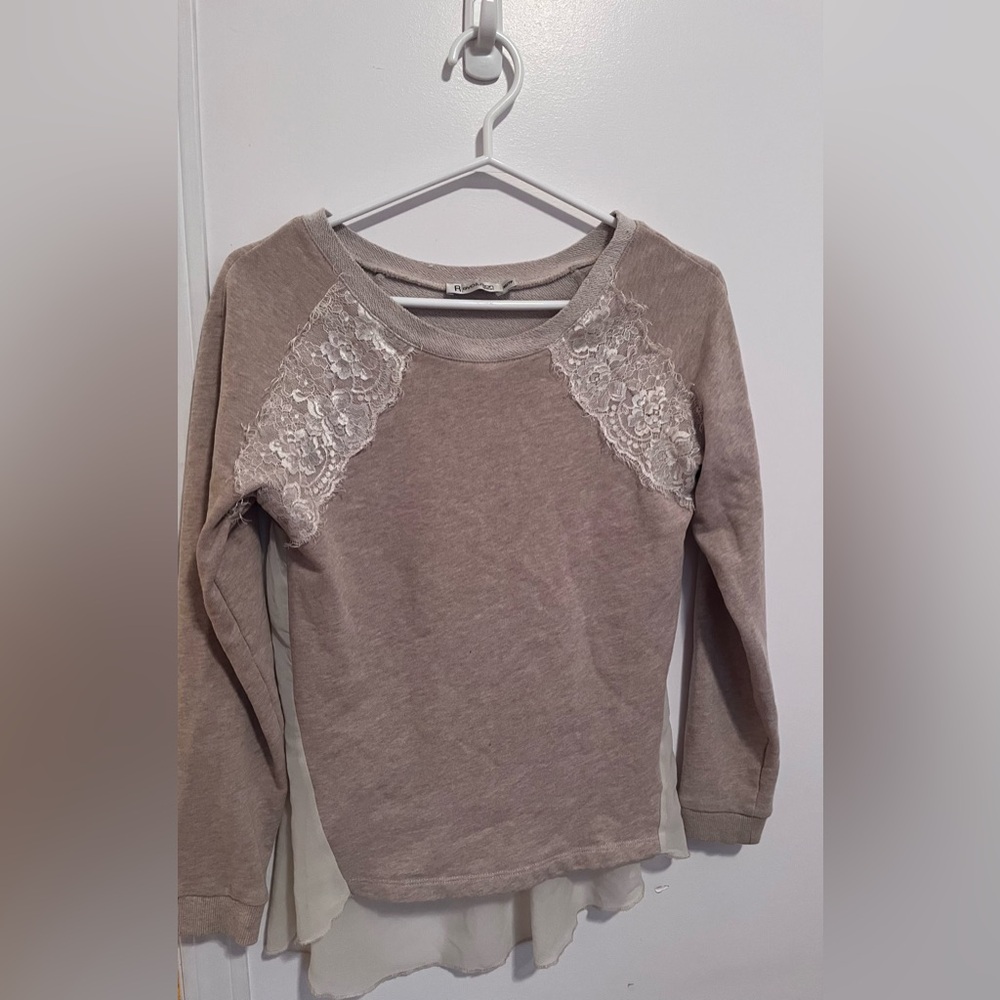Women’s Long Sleeve Shirt